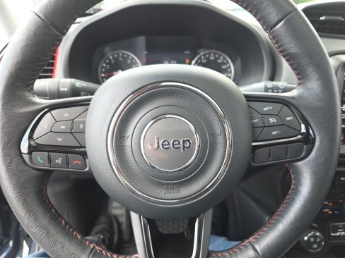 Used 2022 Jeep Renegade Trailhawk w/ Sun/Sound Group image 17
