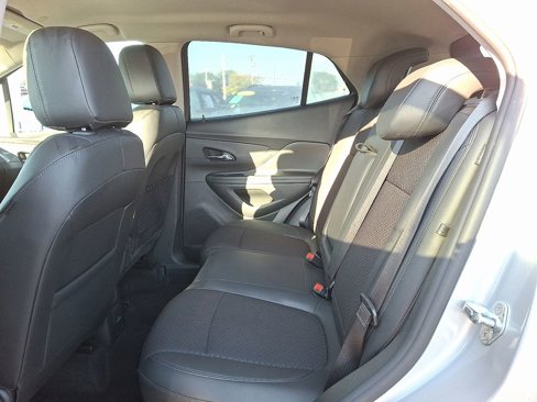Certified 2020 Buick Encore Preferred w/ Safety Package image 10