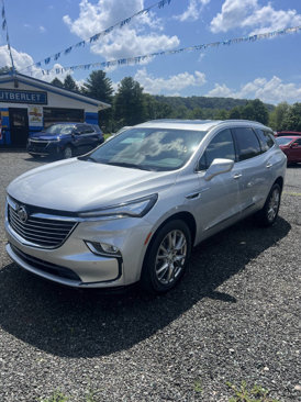 Used 2022 Buick Enclave Essence w/ Experience Buick Package image 3