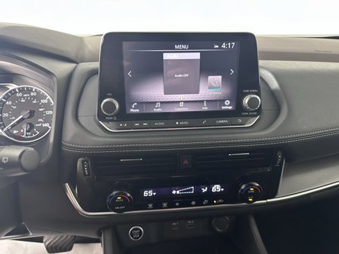 Used 2021 Nissan Rogue SV image 20