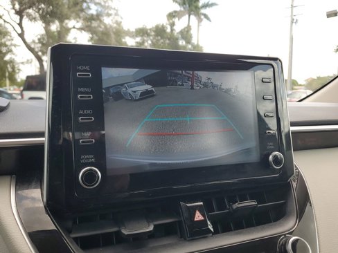 Used 2020 Toyota Corolla LE image 25