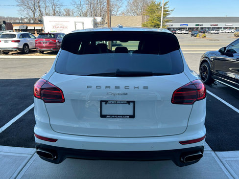 Used 2017 Porsche Cayenne Platinum Edition image 14