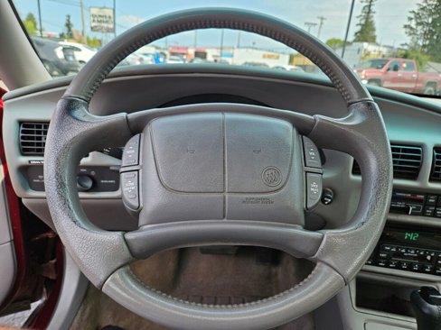 Used 1996 Buick Regal Gran Sport image 17