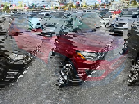 Used 2021 Jeep Compass Limited image 2