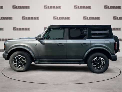 Used 2022 Ford Bronco Outer Banks image 2