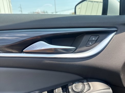 Used 2021 Buick Enclave Essence w/ Sound and Sites Package image 30