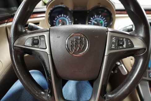 Used 2013 Buick LaCrosse image 19