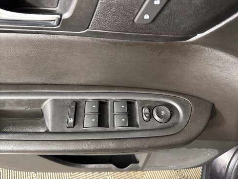Used 2015 Chevrolet Traverse LT image 11