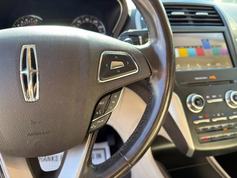 Used 2018 Lincoln MKC Select w/ Select Plus Package image 30