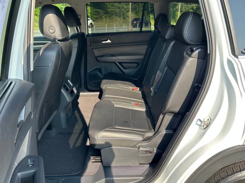 Used 2023 Volkswagen Atlas SE image 25