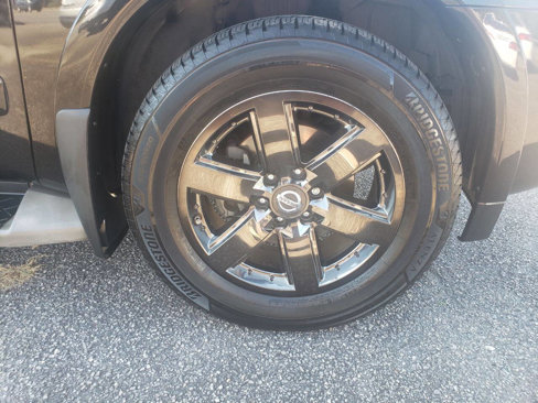 Used 2013 Nissan Armada Platinum w/ Platinum Reserve Pkg image 14