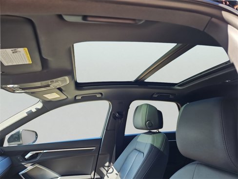 Certified 2022 Audi Q3 2.0T Premium Plus image 16