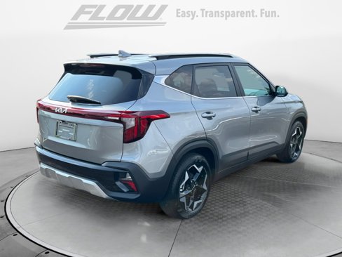 Used 2024 Kia Seltos EX image 8
