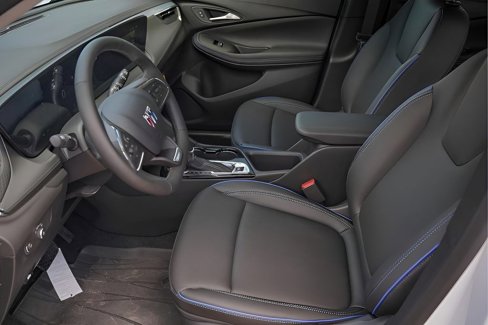 New 2026 Buick Encore GX Sport Touring image 11