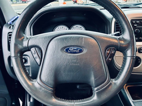 Used 2006 Ford Escape XLT image 17