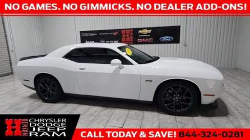 Used 2023 Dodge Challenger R/T w/ Blacktop Package image 9