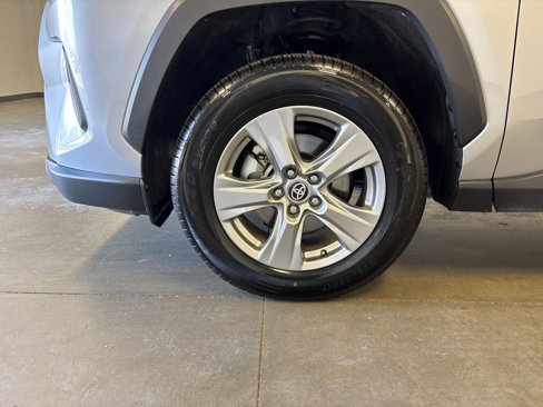 Used 2024 Toyota RAV4 XLE image 9