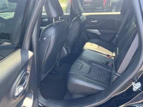 Used 2022 Jeep Cherokee Latitude image 19