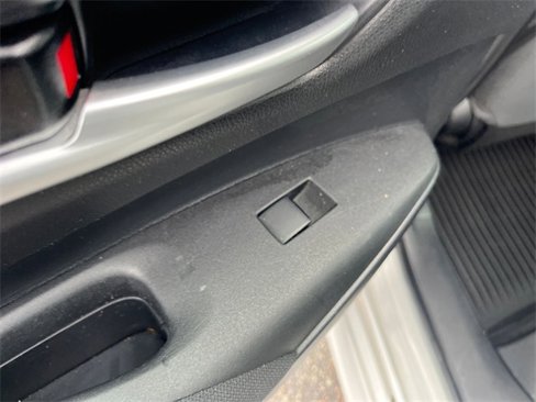 Used 2021 Toyota Corolla LE image 22