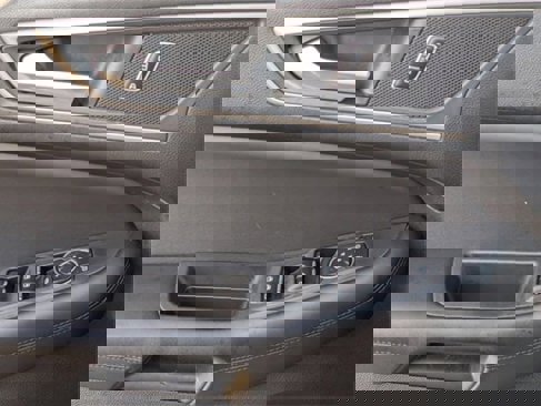 Used 2023 Ford Edge SEL image 25