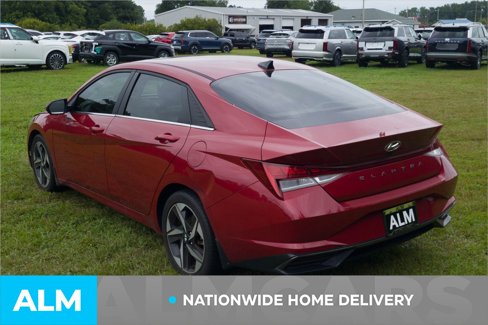 Used 2022 Hyundai Elantra SEL w/ Convenience + Premium Package image 5