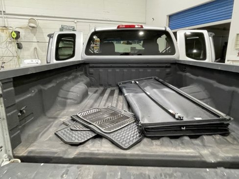 Used 2009 Nissan Frontier XE w/ XE Preferred Pkg image 27