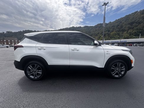 Used 2021 Kia Seltos LX image 34