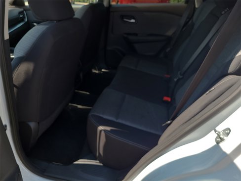 Used 2023 Nissan Rogue SV image 9
