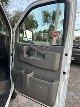 Used 2019 GMC Savana 2500 Extended w/ Communications Package image 10