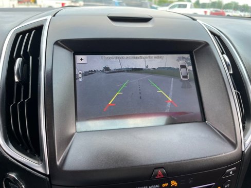 Used 2019 Ford Edge Titanium image 36