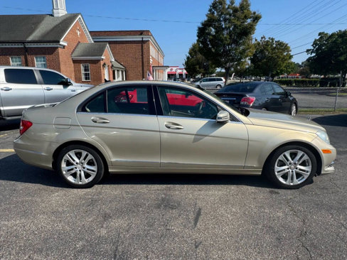 Used 2012 Mercedes-Benz C 300 4MATIC Sedan image 9