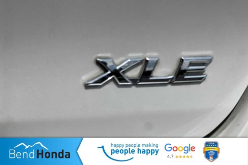Used 2015 Toyota Venza XLE image 12
