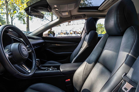 Used 2022 MAZDA MAZDA3 s image 8