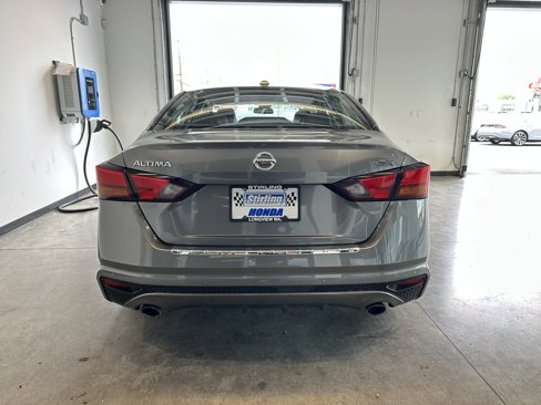 Used 2022 Nissan Altima 2.5 SR image 4
