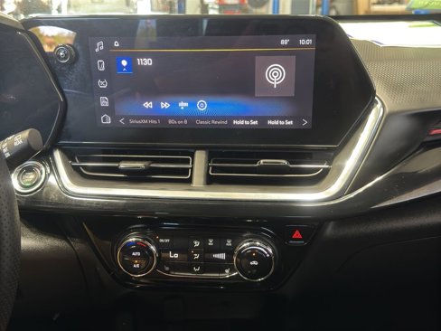 Used 2024 Chevrolet Trax RS image 29