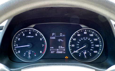 Used 2017 Hyundai Elantra SE image 13