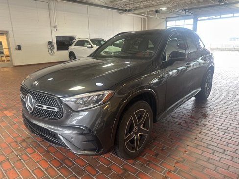 Used 2024 Mercedes-Benz GLC 300 4MATIC image 1