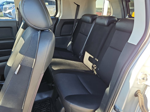 Used 2008 Toyota FJ Cruiser 4WD image 11