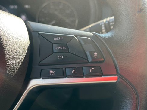 Used 2024 Nissan Kicks SV image 18