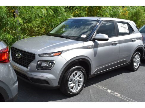 New 2025 Hyundai Venue SE image 1