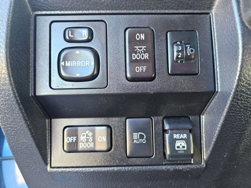 Used 2019 Toyota Tundra Limited image 23