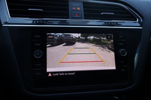 Used 2021 Volkswagen Tiguan SE R-Line image 25