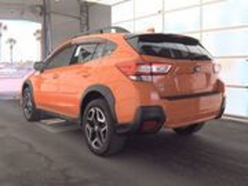 Used 2018 Subaru Crosstrek 2.0i Limited image 2