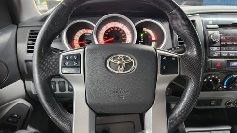 Used 2012 Toyota Tacoma 4x4 Double Cab image 17