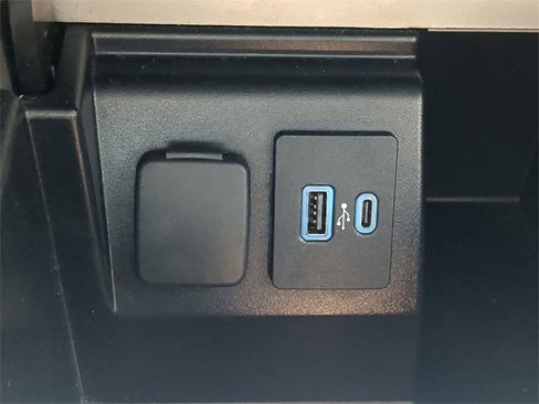 Used 2021 Ford Explorer Limited w/ Equipment Group 301A image 29