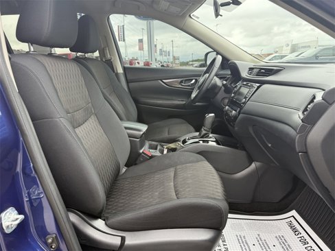 Used 2018 Nissan Rogue SV image 14