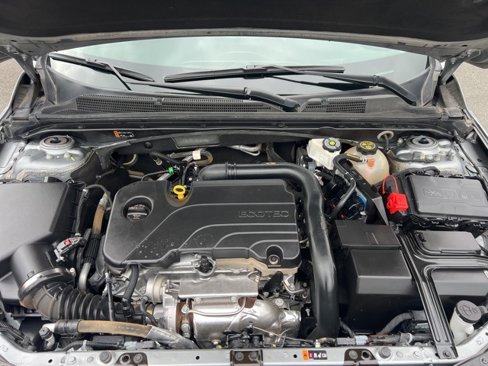 Used 2024 Chevrolet Malibu LT image 27