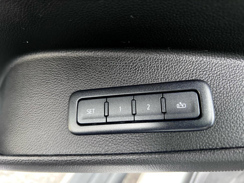Used 2019 GMC Yukon Denali w/ Denali Ultimate Package image 26