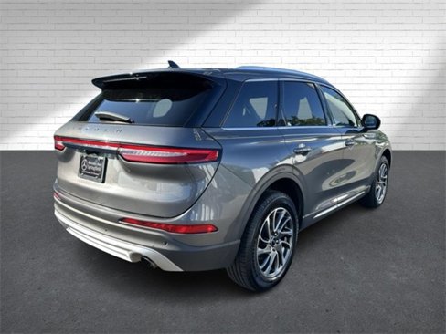 Used 2022 Lincoln Corsair AWD w/ Equipment Group 101A image 4