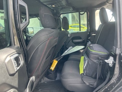Used 2018 Jeep Wrangler Unlimited Sport image 4